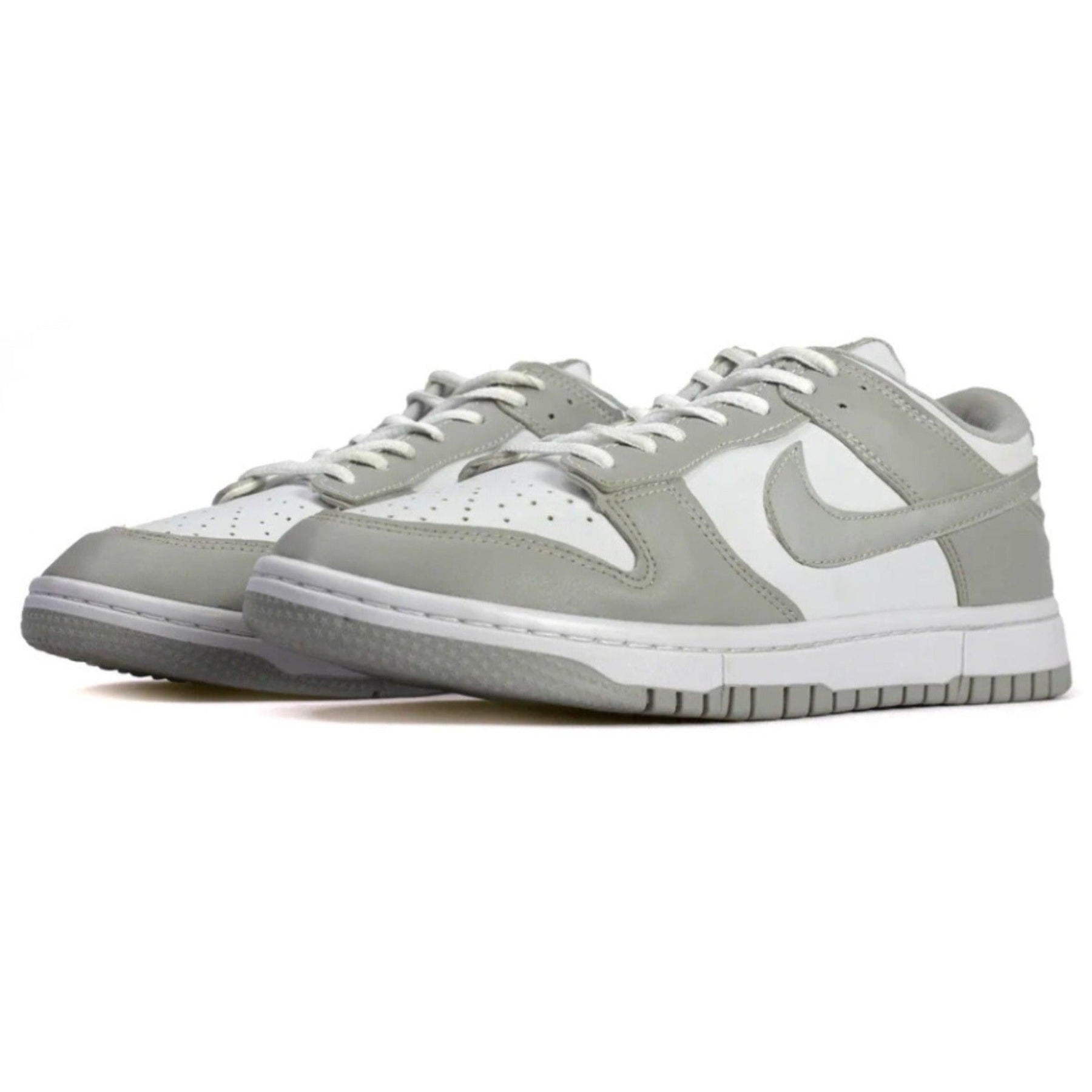 Dunk Low SB - Cinza - Unissex - Sócio dos Calçados